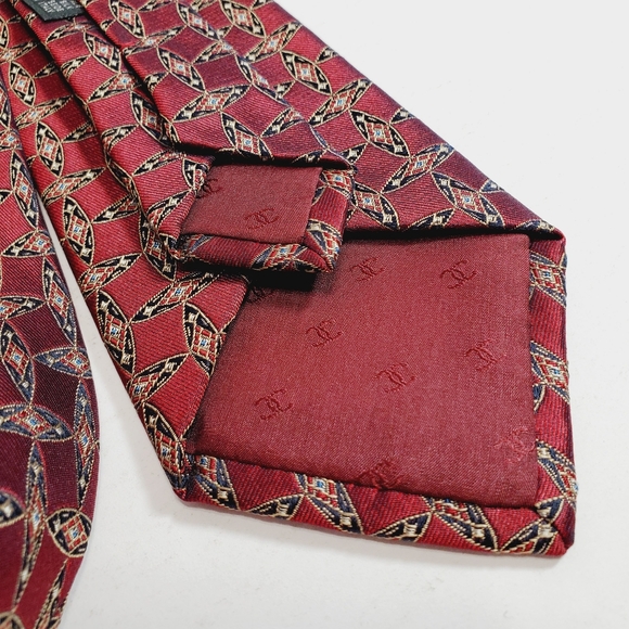 Chanel Necktie Burgundy Geometric Pattern Silk Neck Tie Made in Italy 56x3.5" - Picture 4 of 5